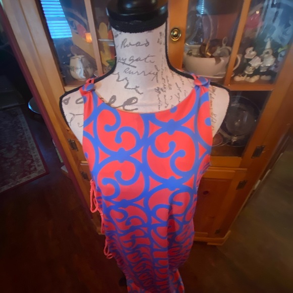 Dress - Picture 4 of 9